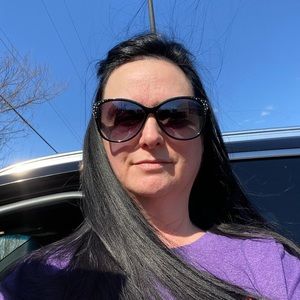 Meet your Posher, Carla